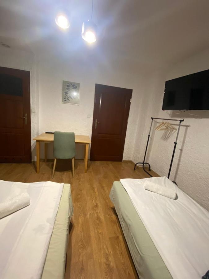 Zajazd Biesiada Tomaszów Lubelski Esterno foto